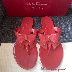 Ferragamo Red Jelly Bali Rosso Bow Flip Fl…